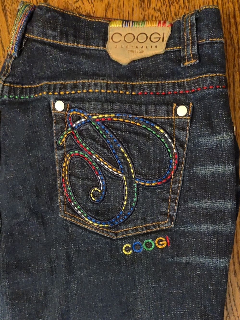 Coogi Y2K Jeans Size 24 Measures 22